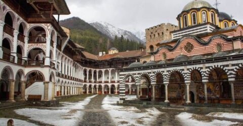 Viaja al Monasterio Rila (Bulgaria)